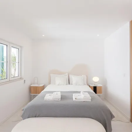 Flh Portas Do Sol White Design Flat Lisbon